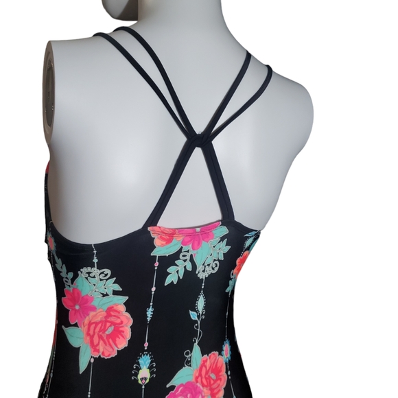 Beautiful Floral Bikini One-Piece Swim  🏊‍♂️ Black & Pink Women's Sz L (10,12) - Picture 5 of 14